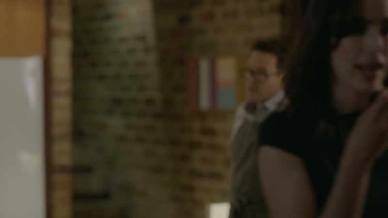 Kareena. (SIGHS)