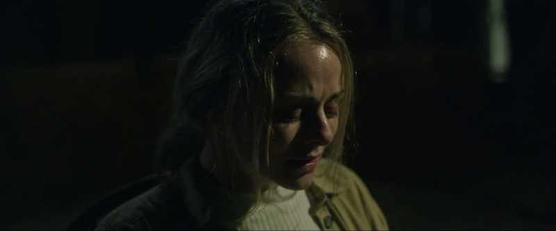 (Kate crying)