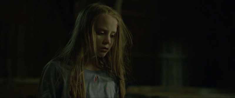 (Kate groans) (body thuds)