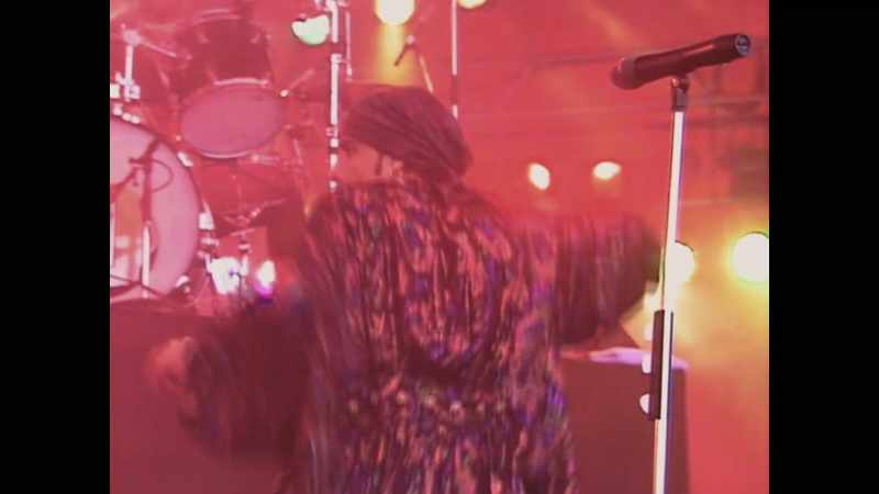 �� Keep the people divided ♪