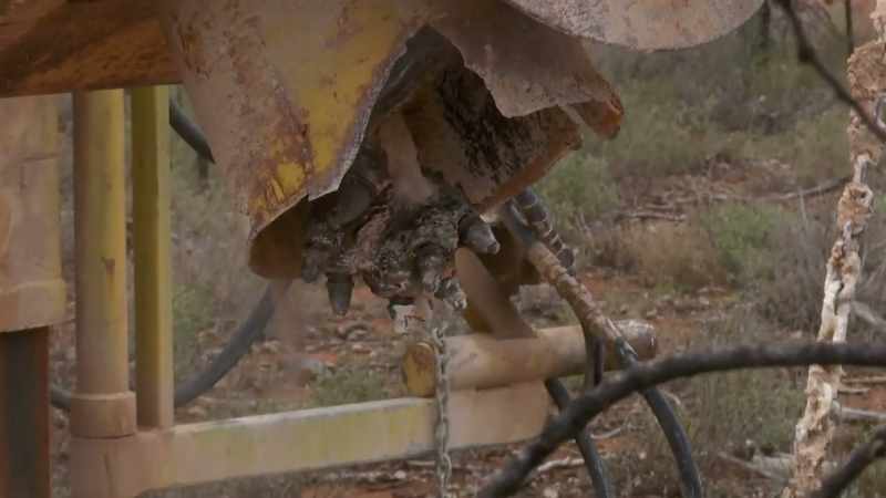 Kelly and Al's drilling programme is now on hold