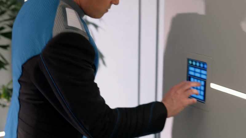 (keypad beeping)