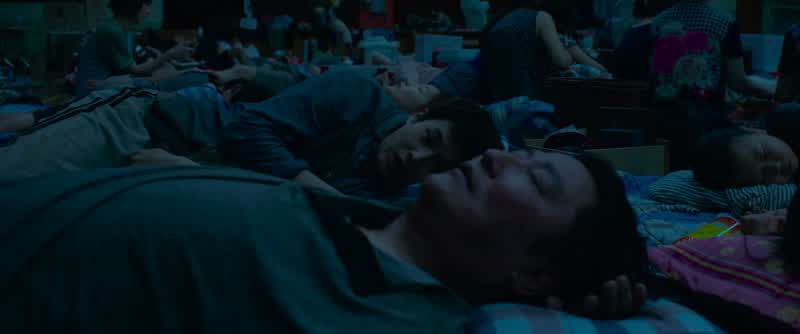 Ki woo you know what kind of plan never fails No plan at all No plan You know why If you make a plan life never works out that way Look around us Did these people think Let's all spend the night in a