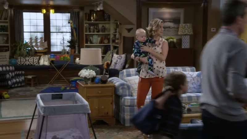 Kimmy, can you please put Tommy in his crib upstairs?