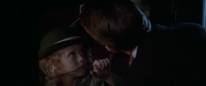 Kiss. - Eskimo and butterfly, dad. - Okay