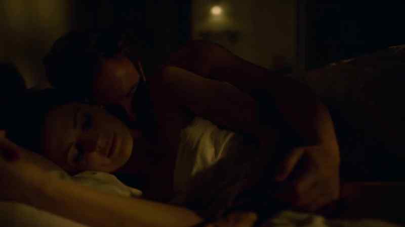 [KISSES]