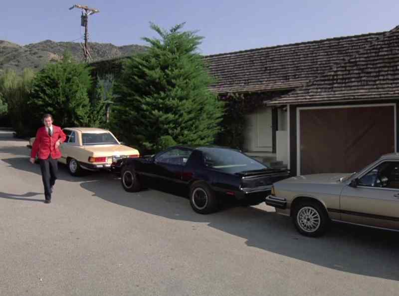 Kitt, we gotta get this officer to a hospital