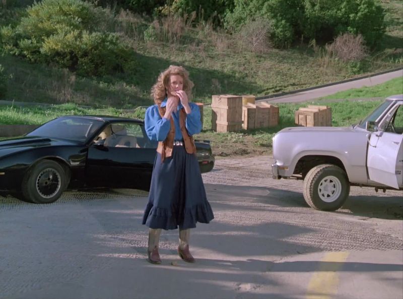 KITT, I need a little distraction, buddy