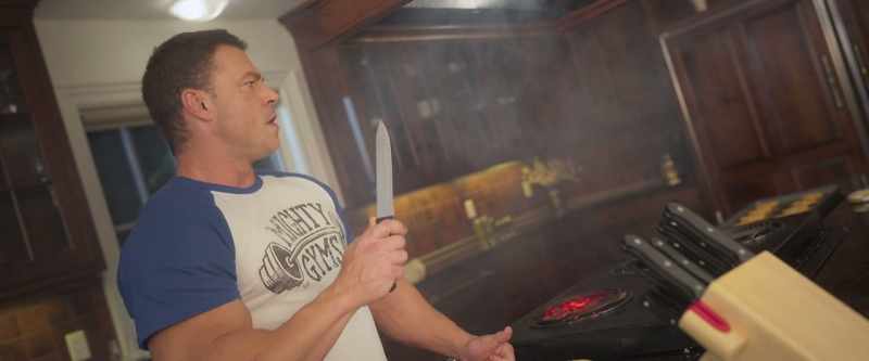 (knife clanking)