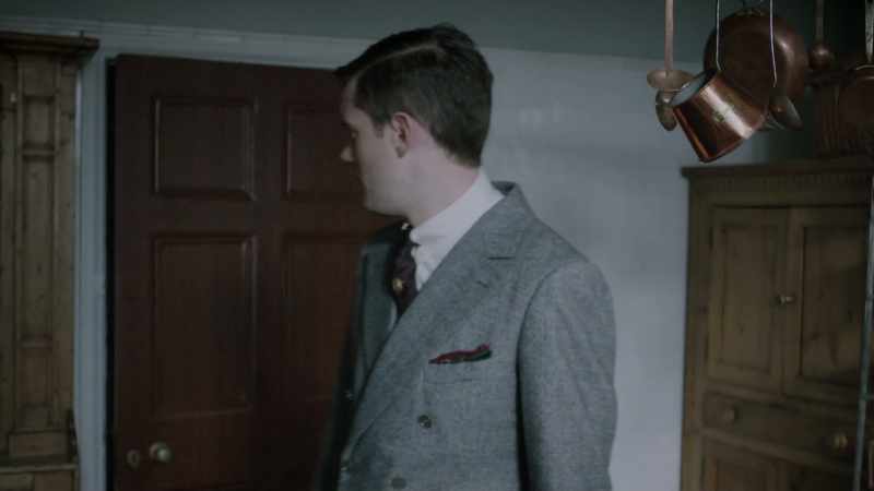 (Knock at door)