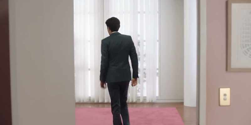 [Knock on door]