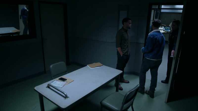 [ Knock on door ]