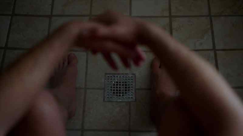 [knocking at door] -[Luisa] Cole?