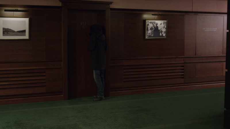 (KNOCKING ON DOOR)