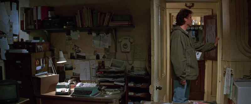 (KNOCKING ON DOOR)