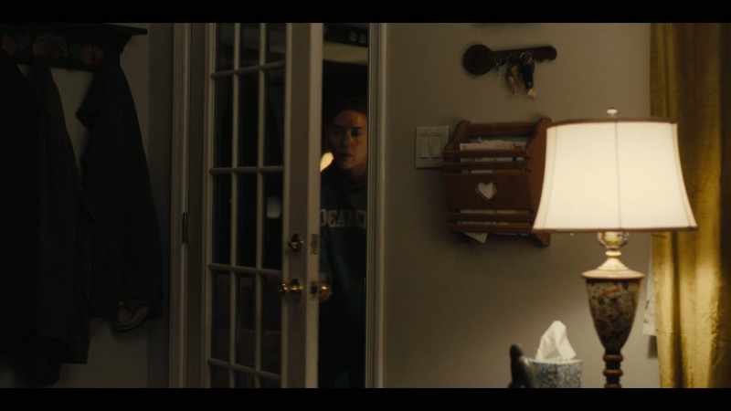 (KNOCKING ON DOOR)