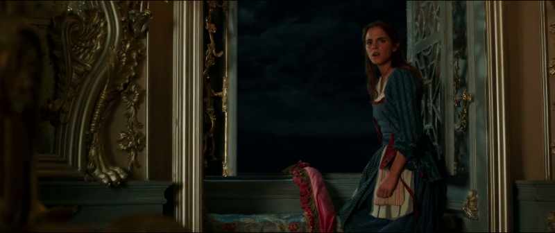 (KNOCKING ON DOOR)