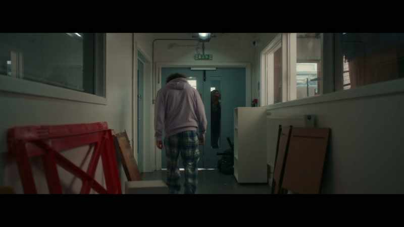 KNOCKING