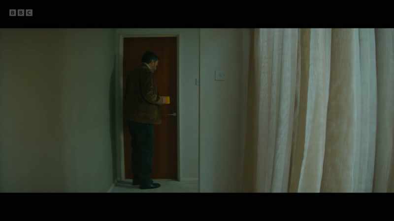 KNOCKING