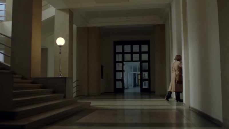 KNOCKING