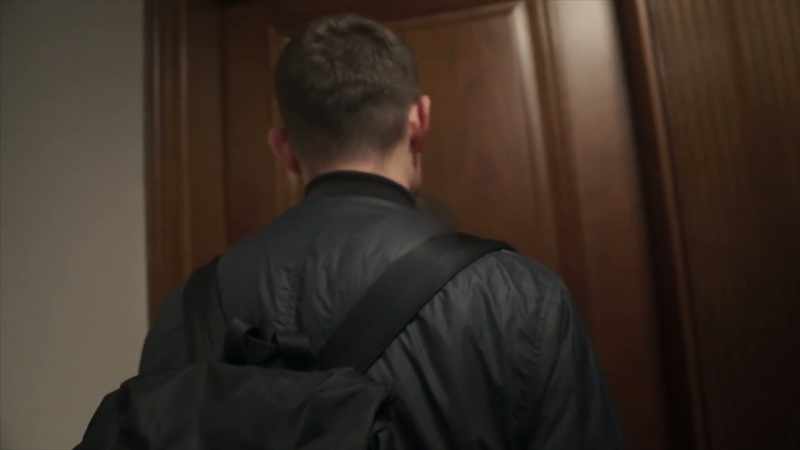 KNOCKS ON DOOR