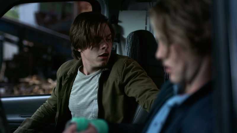 [KYLE GRUNTS]