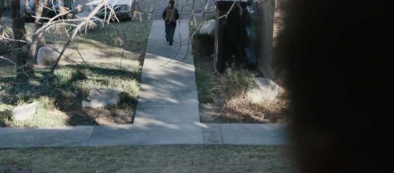 Kyle Wallace, open up! - (KNOCKING ON DOOR)