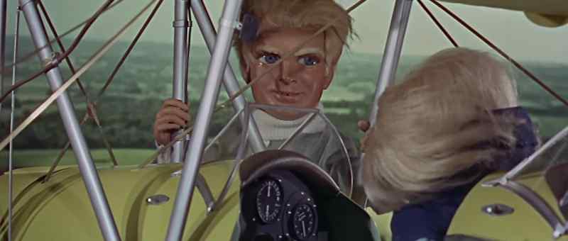 L want to get into the rear cockpit, Penelope