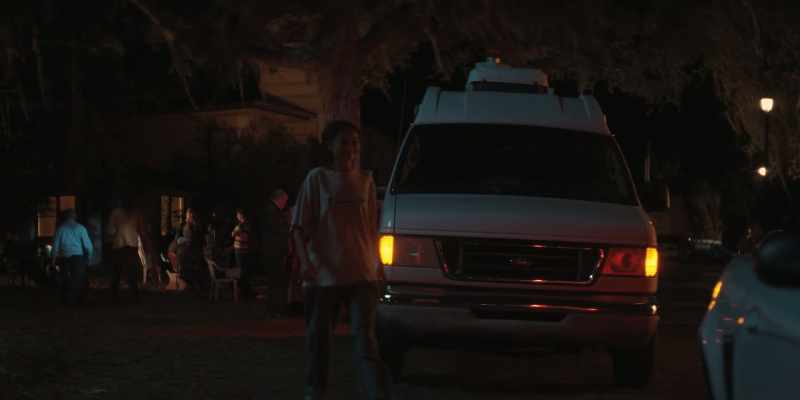 [Laci] Oh, my God, she made it out. - [Brittany] Holy crap