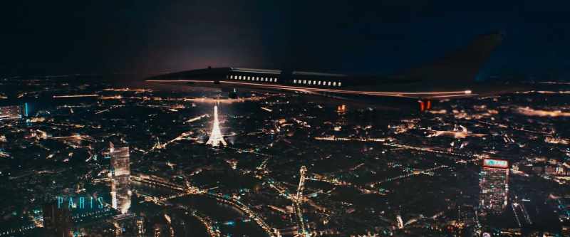 Ladies and gentlemen, our airplane is descending