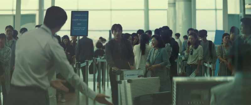 Ladies and gentlemen, Sky Korea will begin boarding shortly