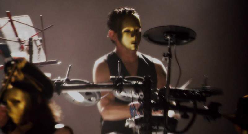 Ladies and gentlemen the Genetic Opera