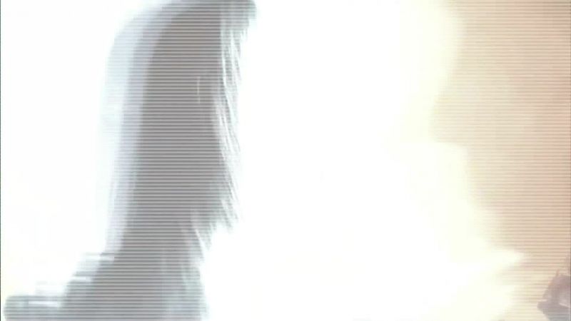 Άλλη μία εννέα χιλιοστών. - Ορίστε