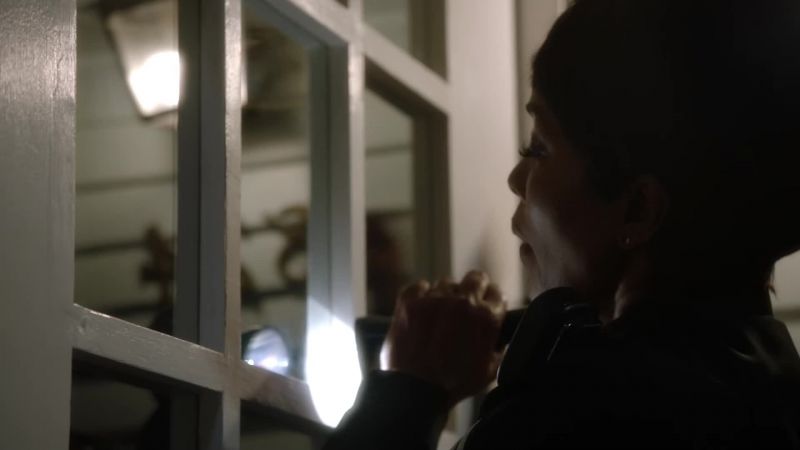 LAPD. Anybody home?