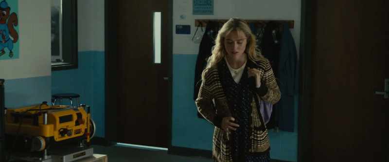 Late again, Miss Kessler. - It won't happen again