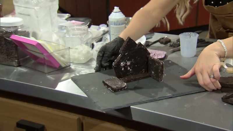[Lauren] The isomalt isn't really hardening
