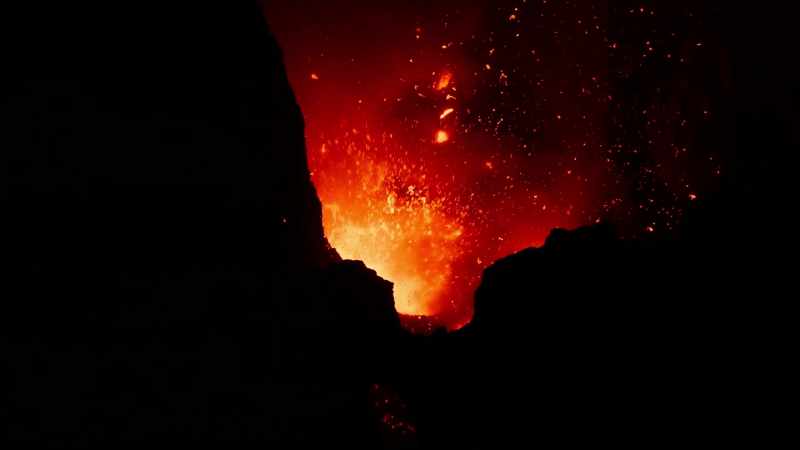 (LAVA CRASHING)