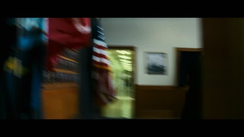 LEAD OFFICER: Take the back, in that alley!