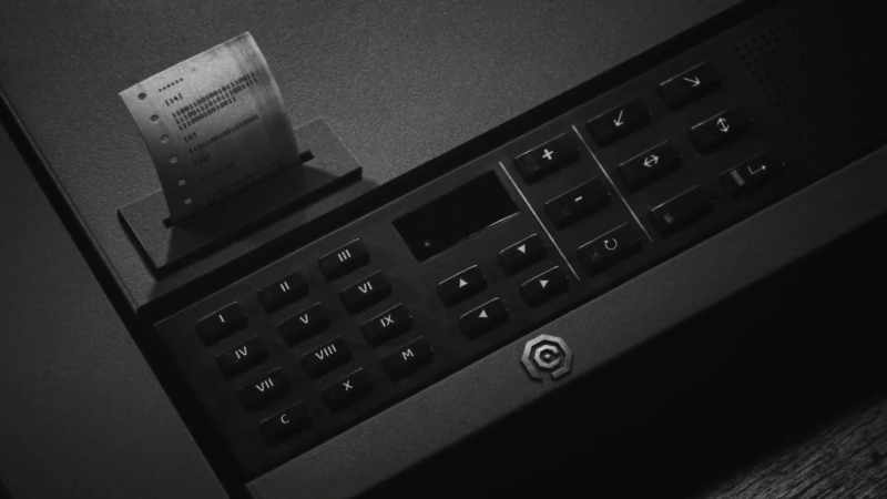 Leave a message. (voicemail beeps)