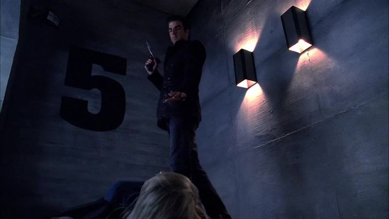 Leave them alone! Sylar!