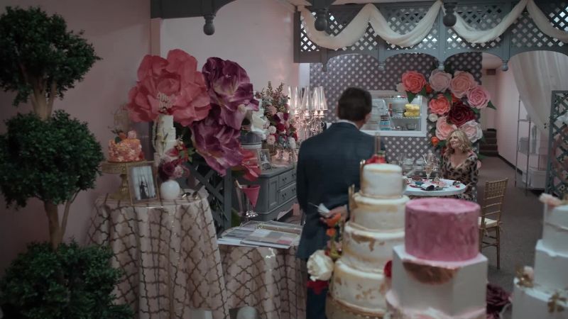 Lee. What do you think about a groom's cake?