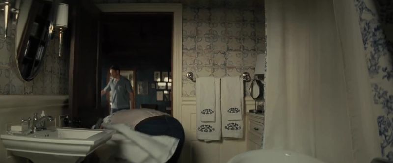 (Leonard and Andrew grunting)