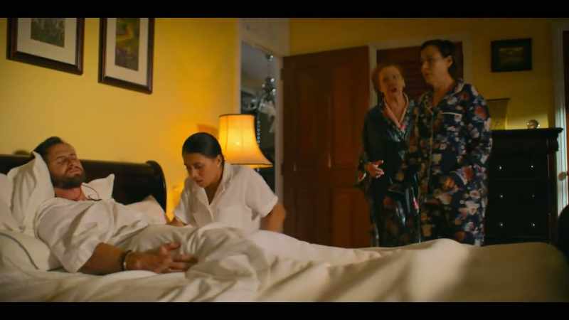 Leonid! -Get Dr. Montgomery