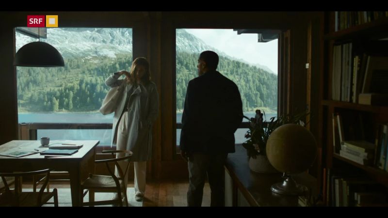 Let me get you something to drink. -I can't stay