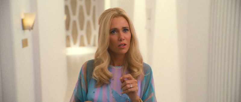 Let me help, Evelyn's my stepmom. - Your stepmom?