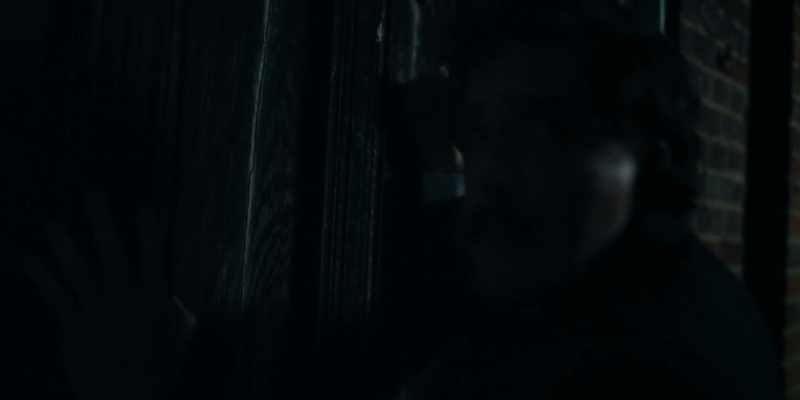 Let me in, for pity's sake! Let me in!