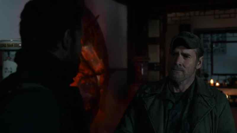 Let us in, Mason! - Stay strong! Stay strong!