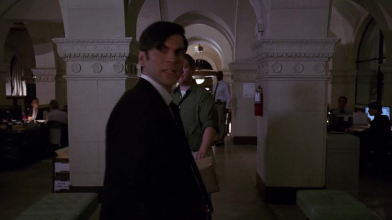 Let's evacuate the building!