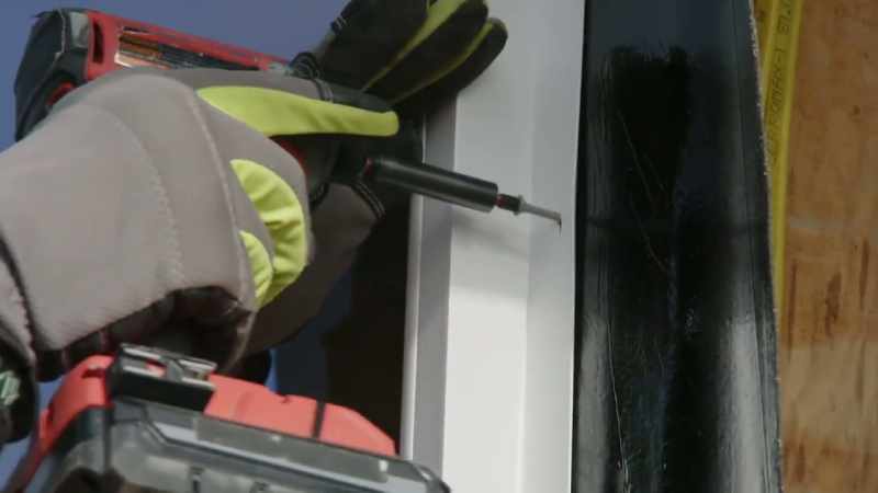 Let's finish this window, so we can go and check on the bathroom
