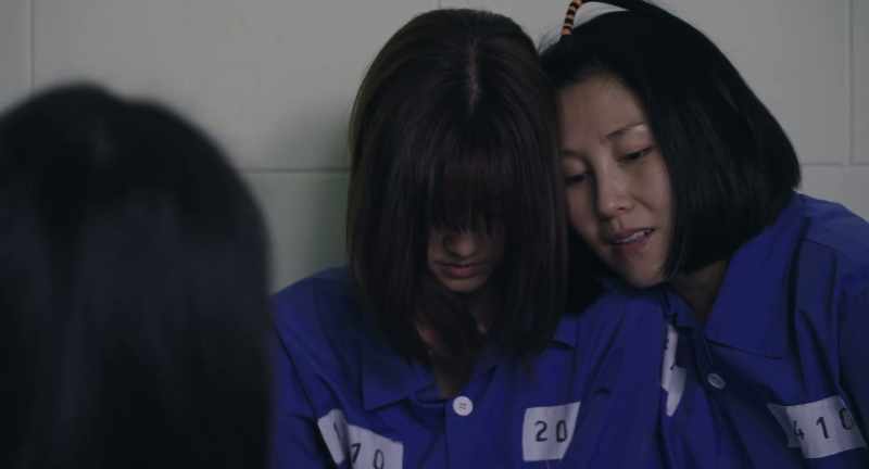 Let's go to the bathroom together